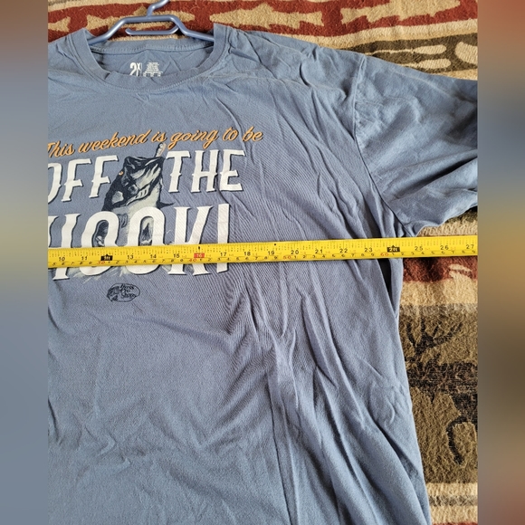 Bass Pro Shops "Off the hook" t shirt - Picture 6 of 7